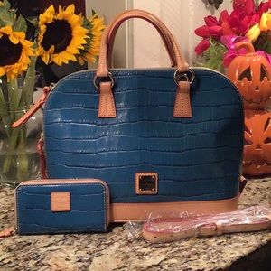 Dooney & Bourke Teal CrocLeather w/ Wallet & strap